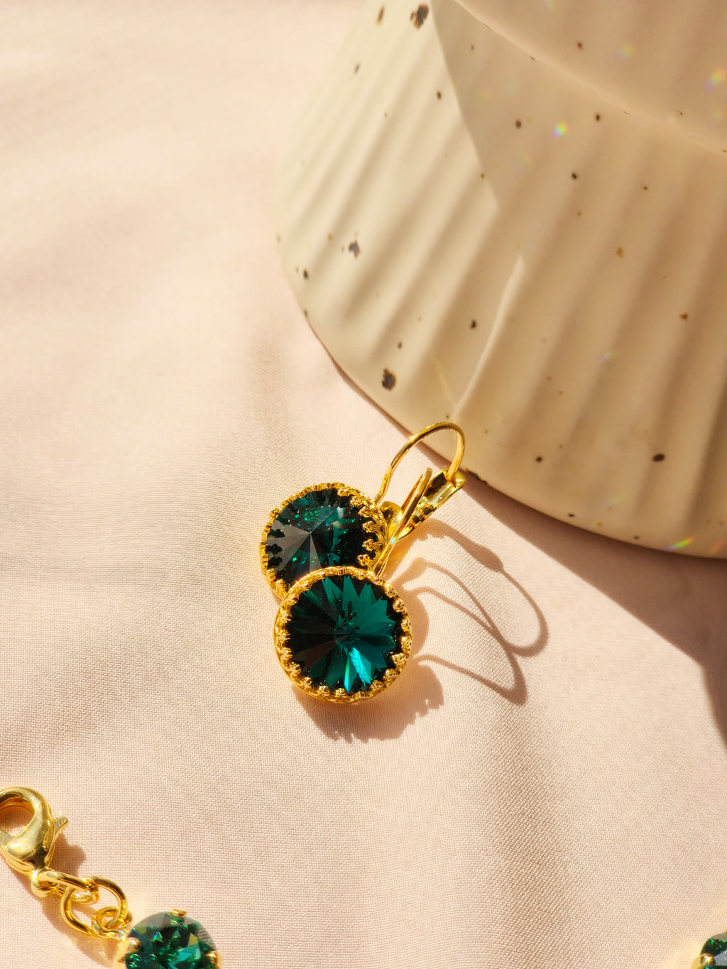 Gold Rivoli Leverback Earrings – 12mm Emerald Swarovski Crystal
