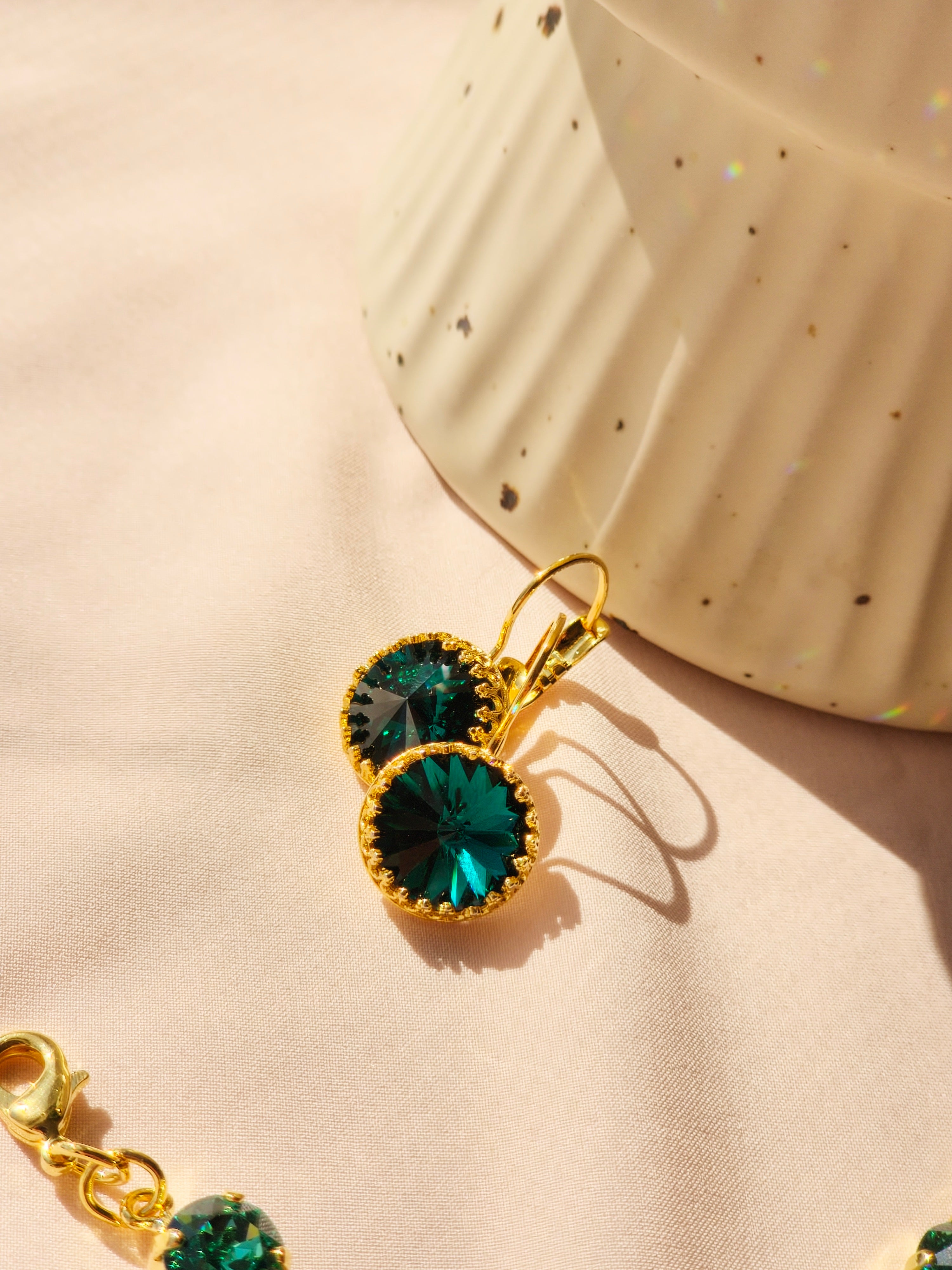 Gold Rivoli Leverback Earrings – 12mm Emerald Swarovski Crystal